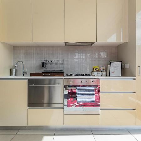 Light, Airy, Spacious Queens Road Apartment Melbourne City Exterior foto